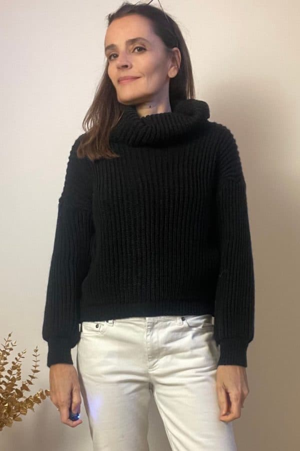 Pull Léna col roulé noir4
