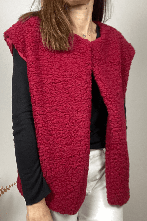 Veste sans manche Isa rouge4